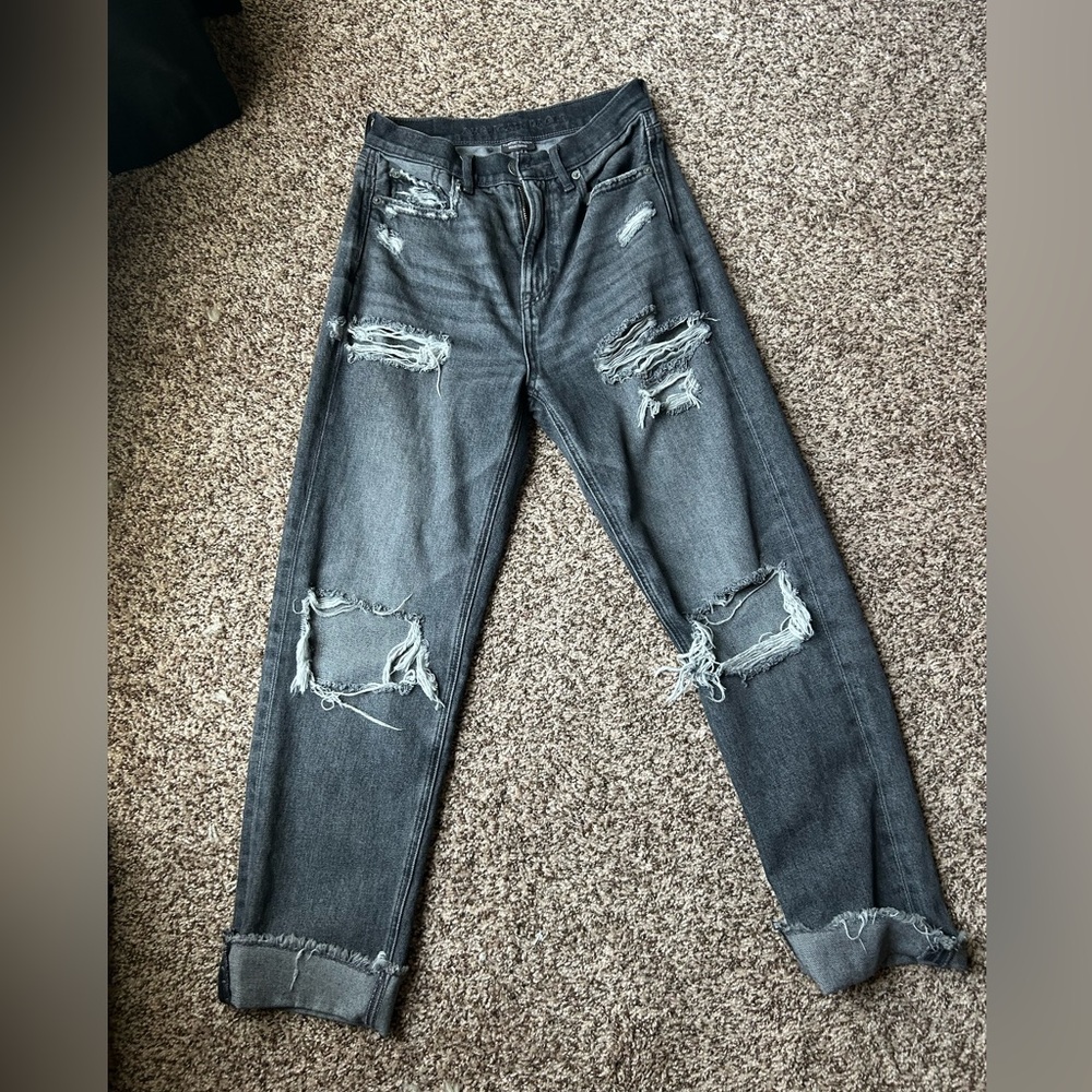 American Eagle mom jeans